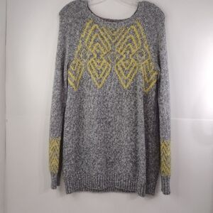 Maurices women's grey sweater size (M)